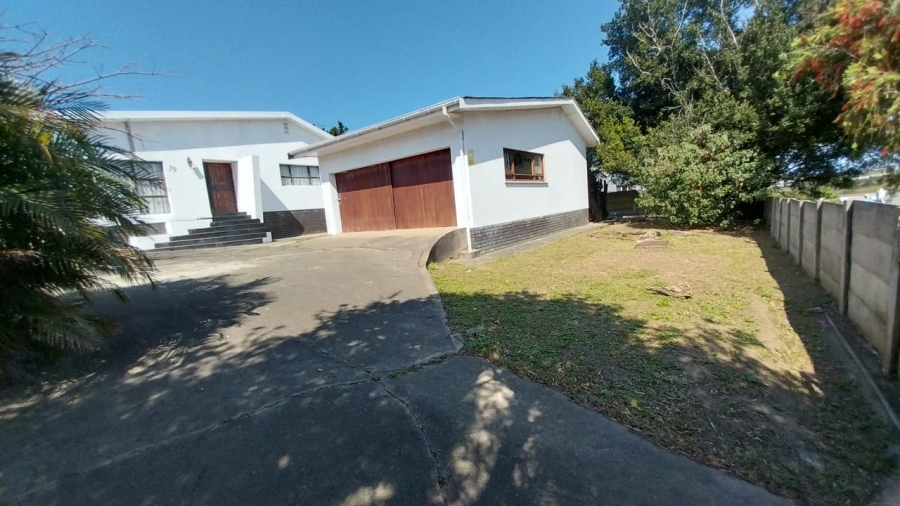 4 Bedroom Property for Sale in Amalinda Eastern Cape